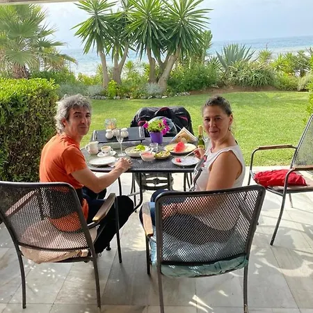 홈스테이 Golf&playa Marbella 에스테포나